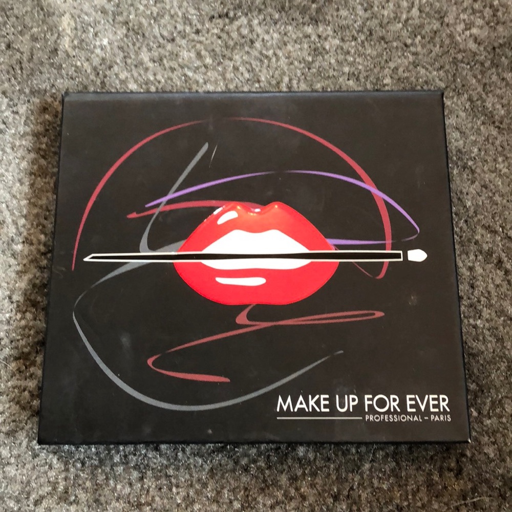 Makeup Forever Smokey Eyeshadow Palette